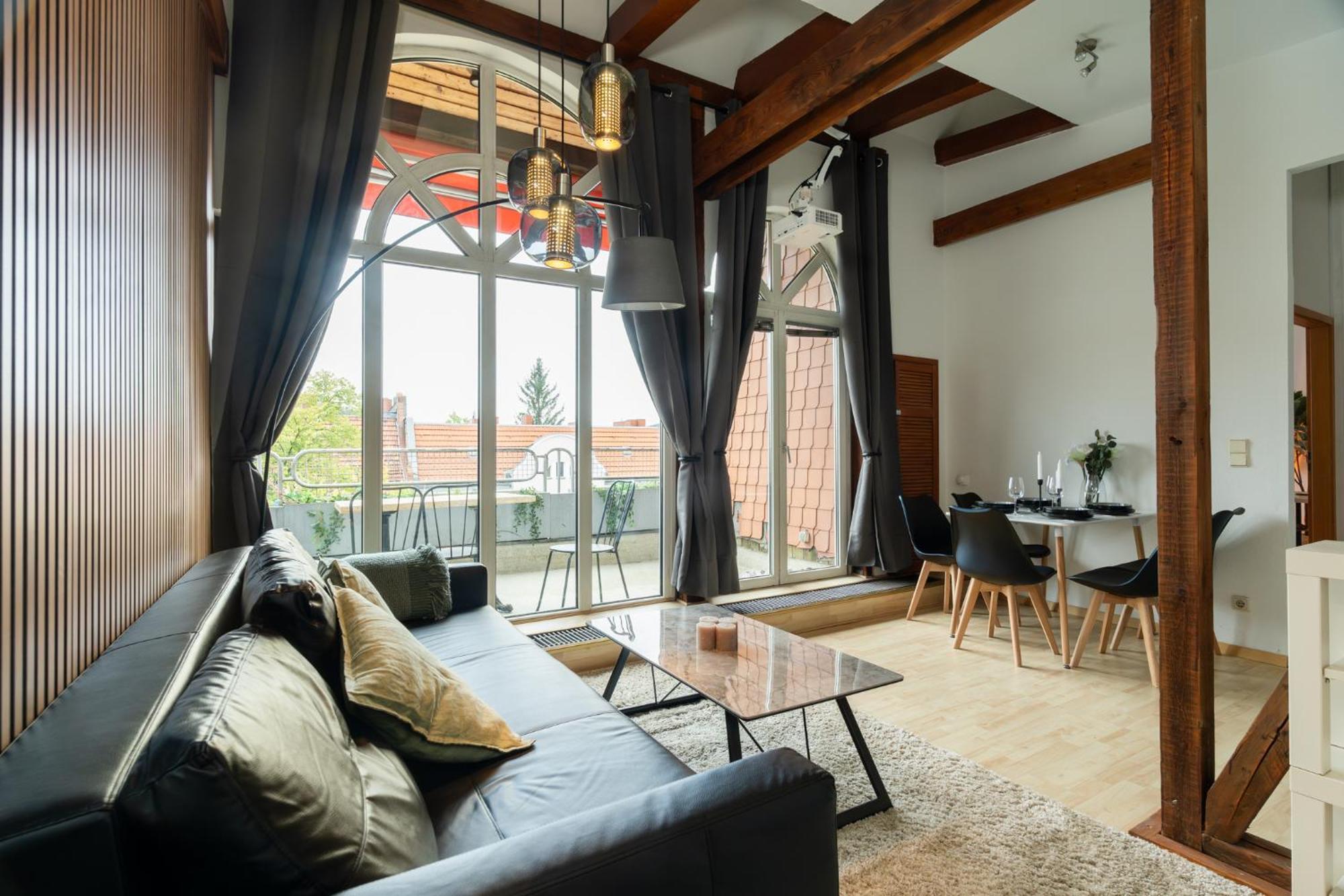 Staywell - Lichtdurchflutetes Apartment Mit Terasse Berlin Luaran gambar